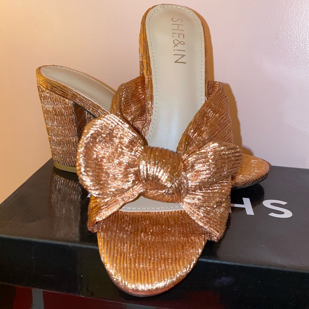 Woman’s metallic shoe